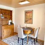 Sunny-nest, Garden Apartment