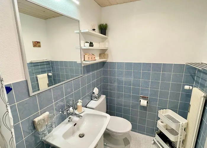 Sunny-nest, Garden Apartman *