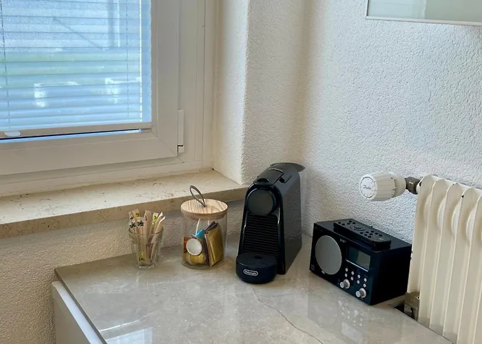 Sunny-nest, Garden Apartman